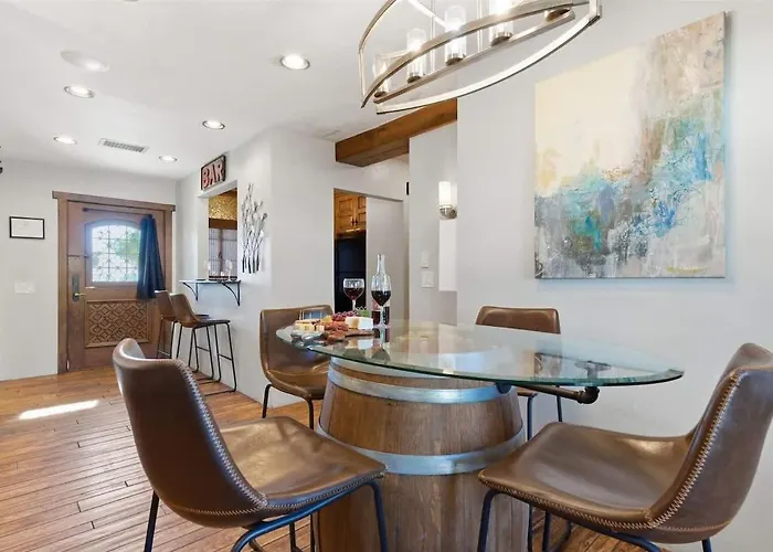 Orchard-4 Units-in Old Town-walk To Fashion Square Holiday home Scottsdale