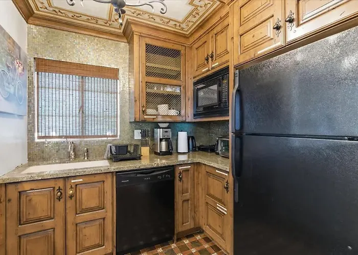 Orchard-4 Units-in Old Town-walk To Fashion Square Scottsdale