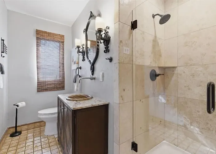 Orchard-4 Units-in Old Town-walk To Fashion Square Holiday home