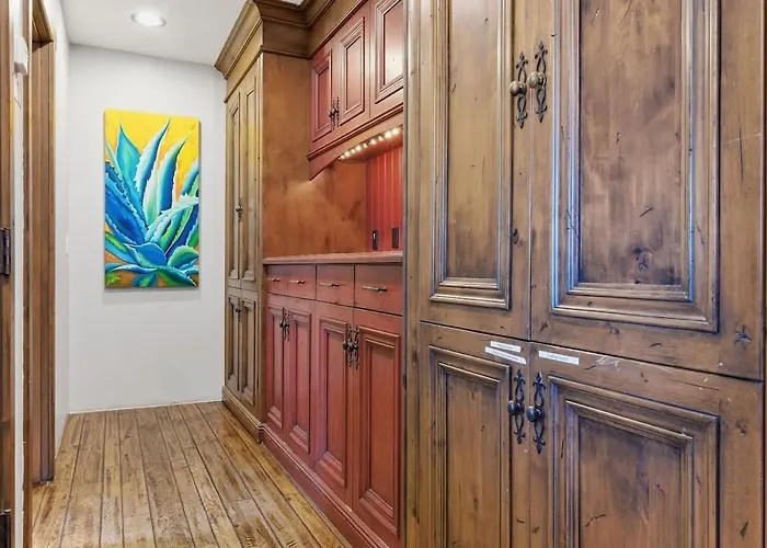Orchard-4 Units-in Old Town-walk To Fashion Square Holiday home Scottsdale
