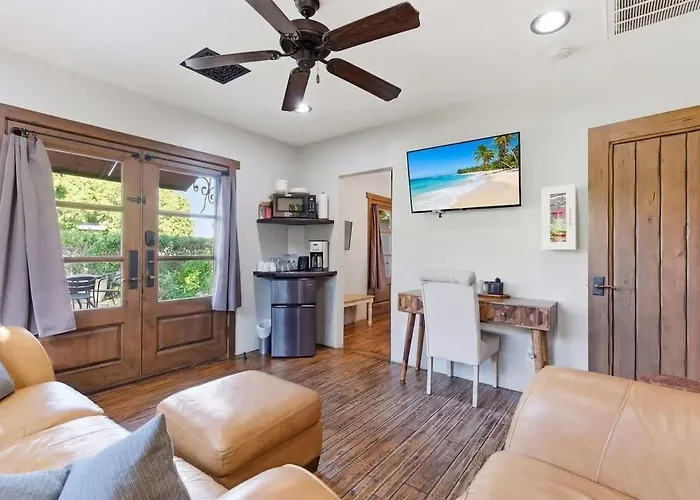 Orchard-4 Units-in Old Town-walk To Fashion Square