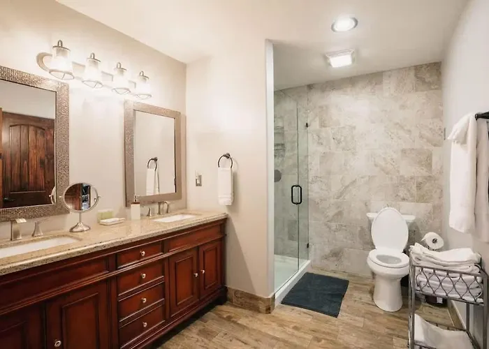 Holiday home Orchard-4 Units-in Old Town-walk To Fashion Square Scottsdale